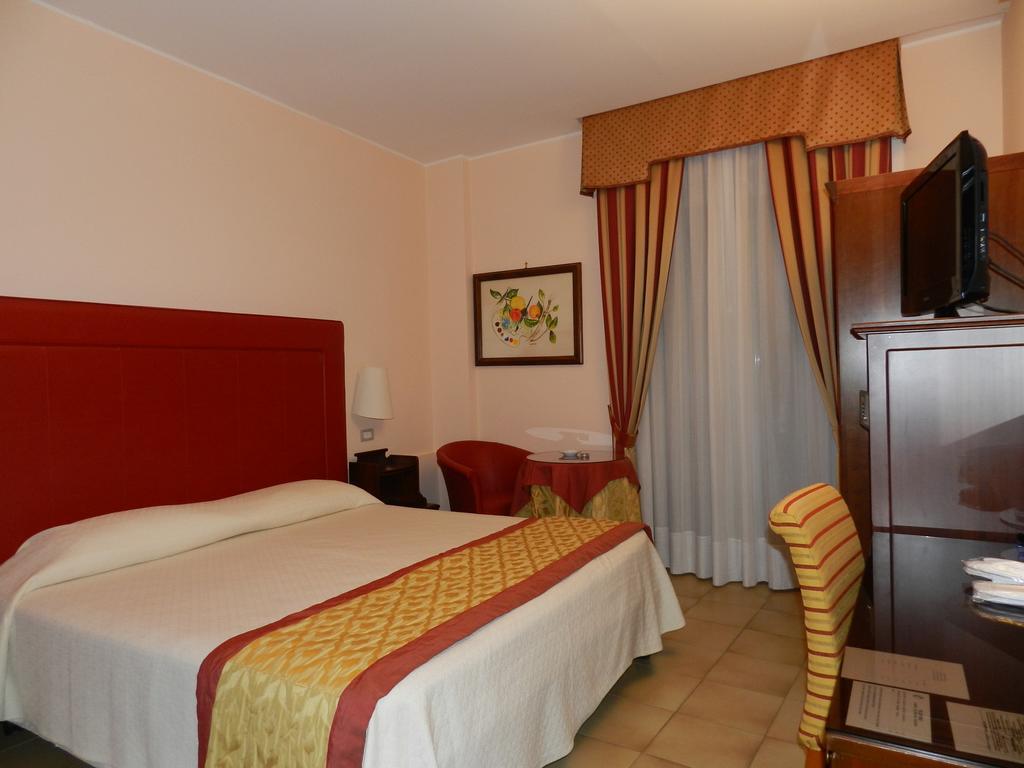 Capo dʼOrlando Hotel Il Mulino מראה חיצוני תמונה