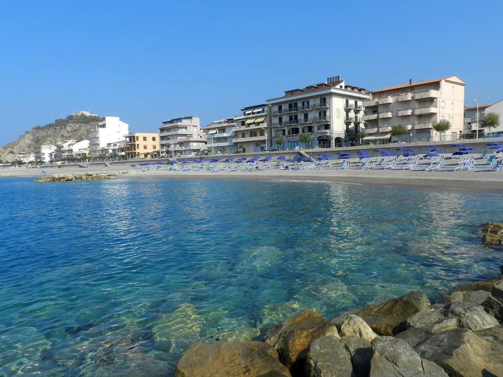 Capo dʼOrlando Hotel Il Mulino מראה חיצוני תמונה